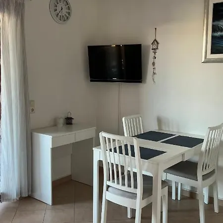 Nada And Family Apartment *
